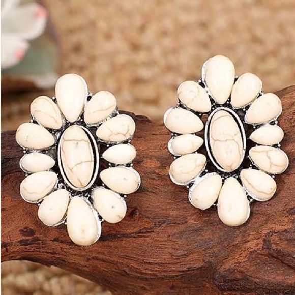 Oval Boho Western Squash Blossom Natural Stone Earrings - Picture 7 of 7